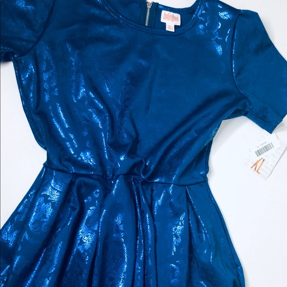 LuLaRoe Dresses & Skirts - Elegant Amelia